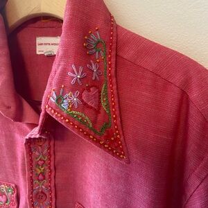Embroidered western-style button down